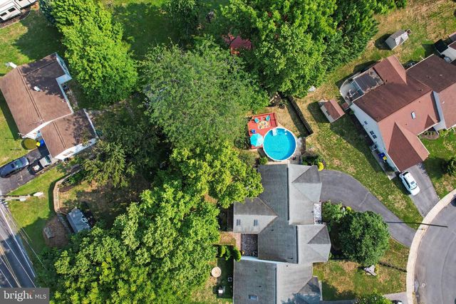 39 GREENSPRING DR, Mechanicsburg, PA 17050