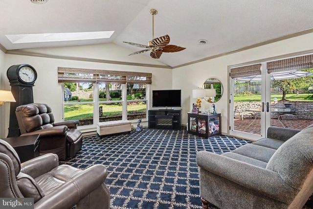 39 GREENSPRING DR, Mechanicsburg, PA 17050