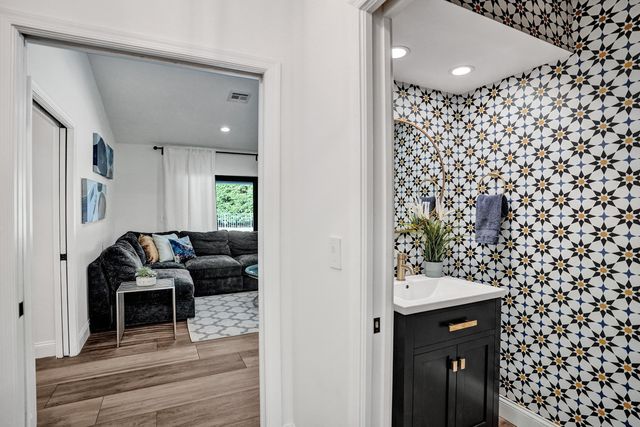 3640 NW 24th Way, Boca Raton, FL 33431