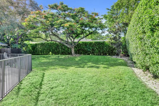 3640 NW 24th Way, Boca Raton, FL 33431