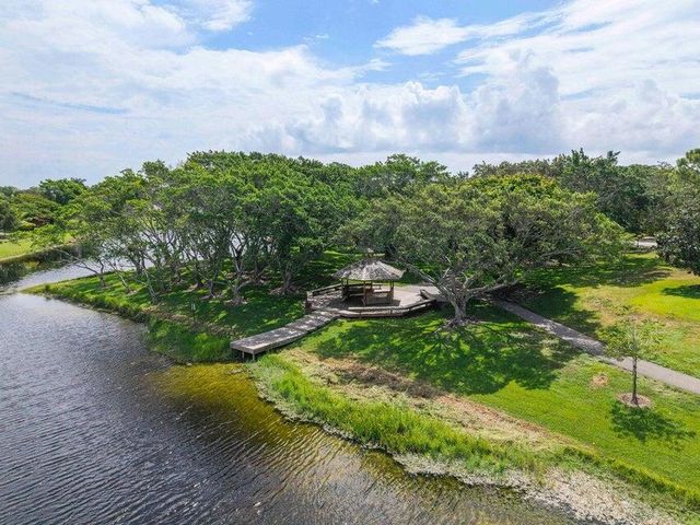 3640 NW 24th Way, Boca Raton, FL 33431