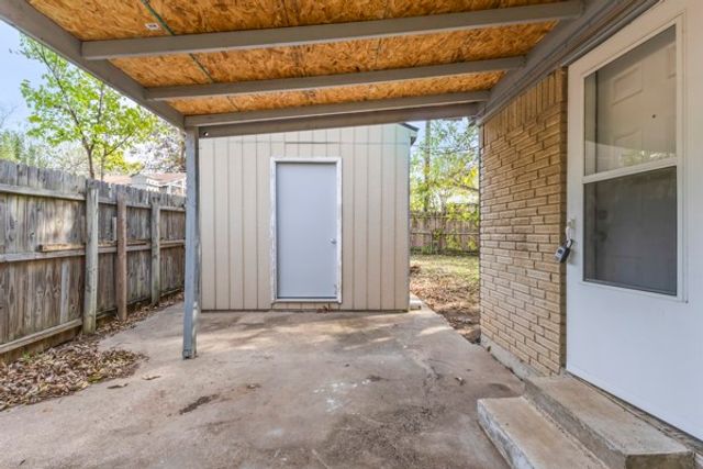 107 S Sheppard Drive, Euless, TX 76040