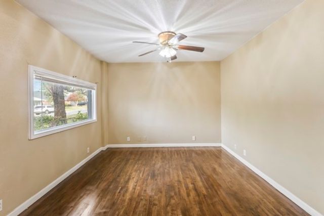 107 S Sheppard Drive, Euless, TX 76040