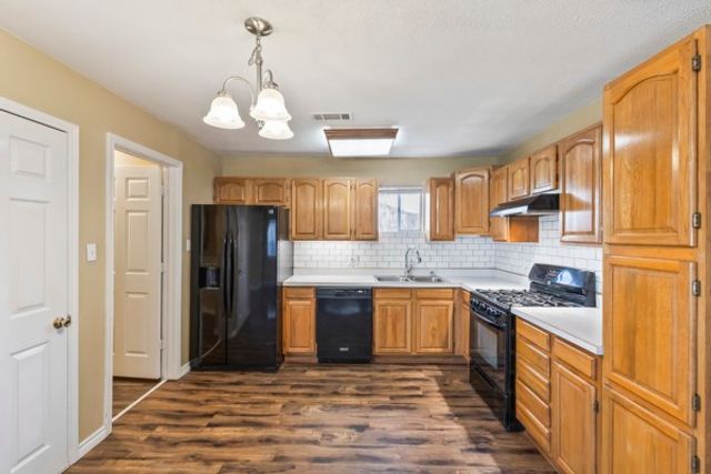 107 S Sheppard Drive, Euless, TX 76040