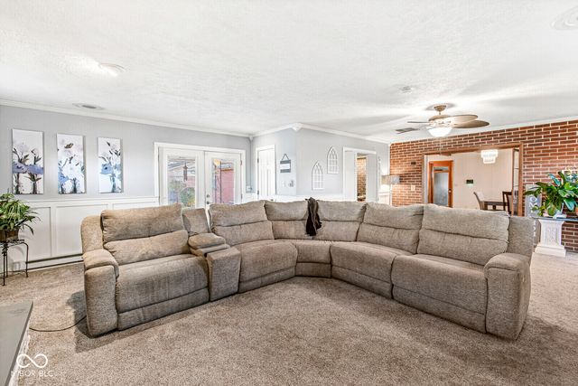 5727 Bar Del West Drive, Indianapolis, IN 46221