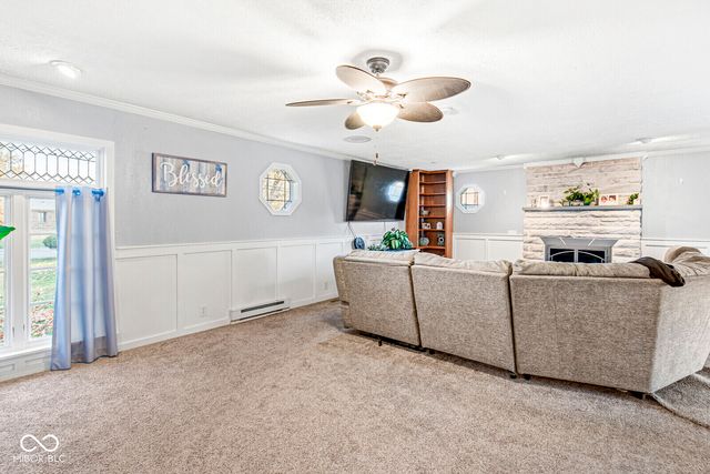 5727 Bar Del West Drive, Indianapolis, IN 46221