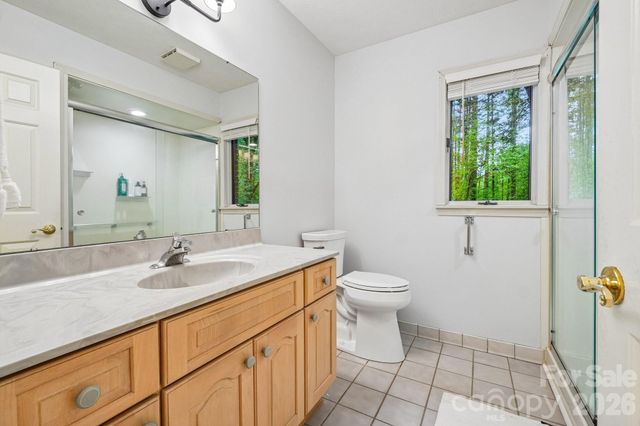 9 Westbridge Drive, Hendersonville, NC 28739