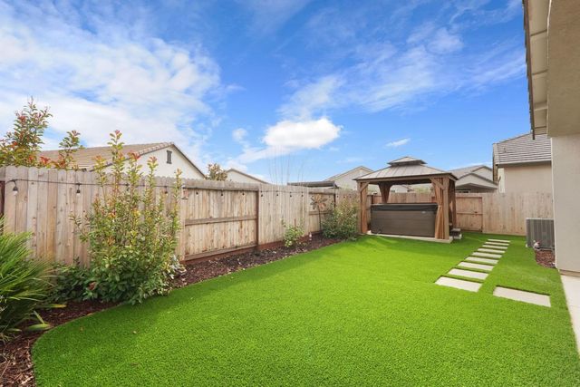 12248 Alamosa Dr, Rancho Cordova, CA 95742