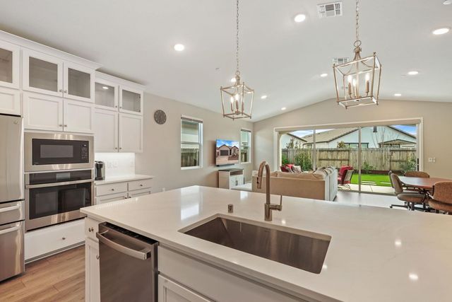 12248 Alamosa Dr, Rancho Cordova, CA 95742