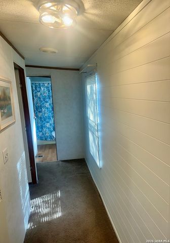 270 Buckhorn Dr, Canyon Lake, TX 78133