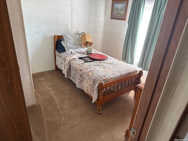 270 Buckhorn Dr, Canyon Lake, TX 78133