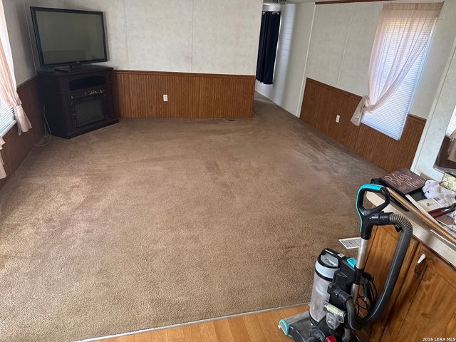 270 Buckhorn Dr, Canyon Lake, TX 78133