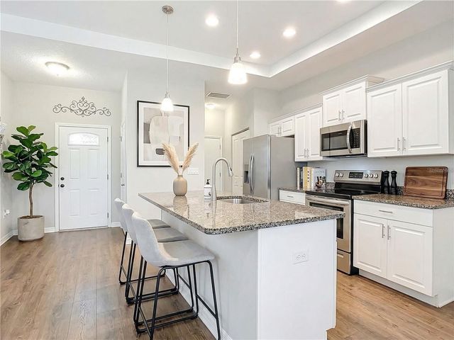 1680 5TH AVENUE, Deland, FL 32724