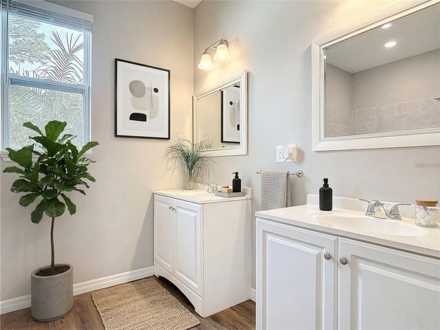 1680 5TH AVENUE, Deland, FL 32724