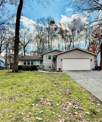 4444 Hickory Trail, Stow, OH 44224