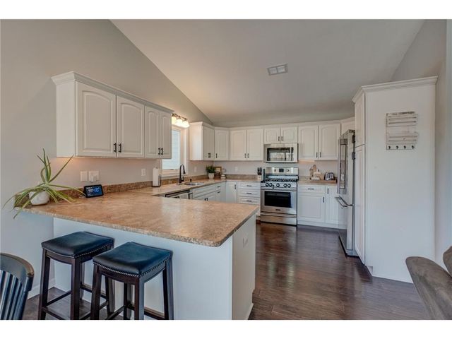 938 Waxon Lane, Hudson, WI 54016