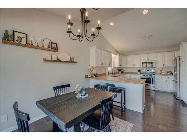 938 Waxon Lane, Hudson, WI 54016