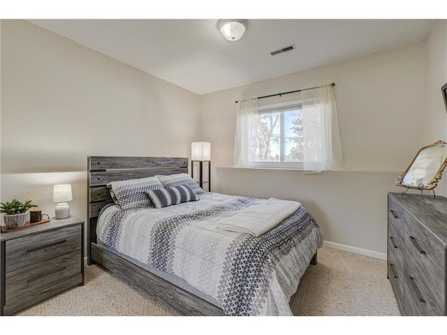 938 Waxon Lane, Hudson, WI 54016