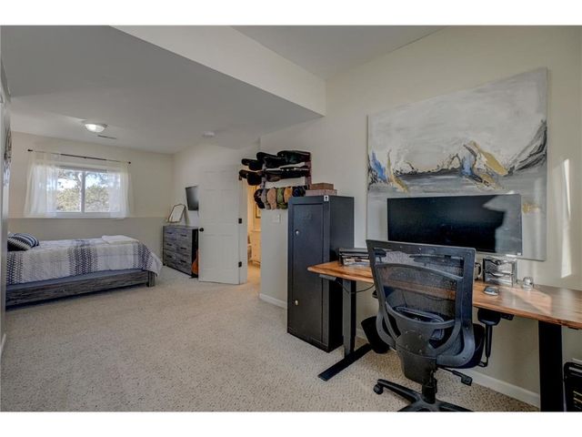 938 Waxon Lane, Hudson, WI 54016