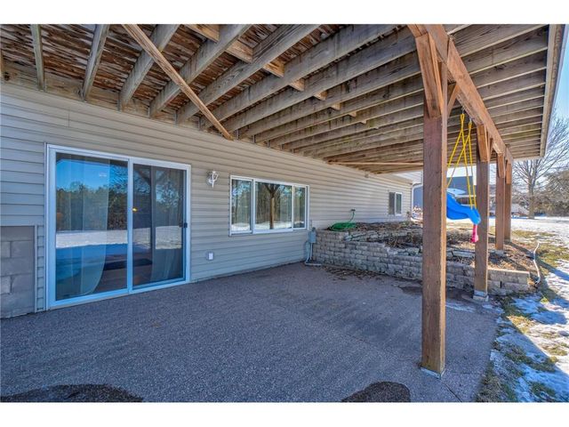 938 Waxon Lane, Hudson, WI 54016