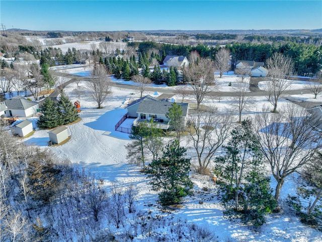 938 Waxon Lane, Hudson, WI 54016