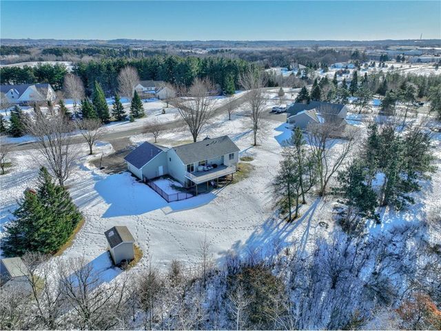 938 Waxon Lane, Hudson, WI 54016
