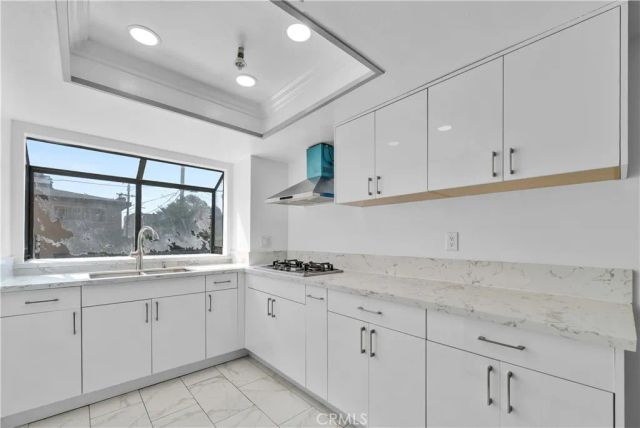 105 S Marguerita Avenue F, Alhambra, CA 91801