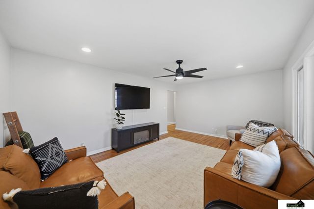 625 Sierra Drive, Lincoln, NE 68505