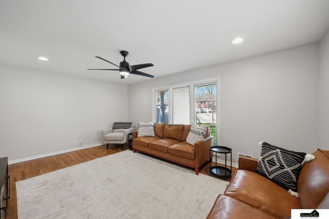 625 Sierra Drive, Lincoln, NE 68505