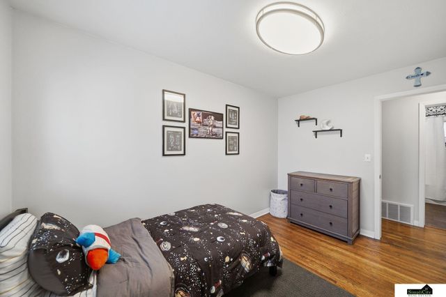 625 Sierra Drive, Lincoln, NE 68505