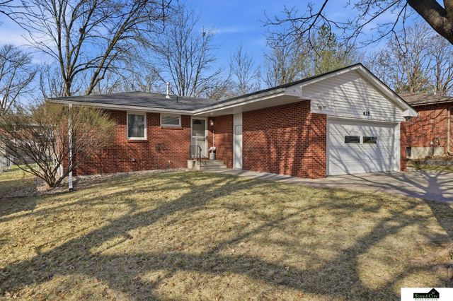 625 Sierra Drive, Lincoln, NE 68505