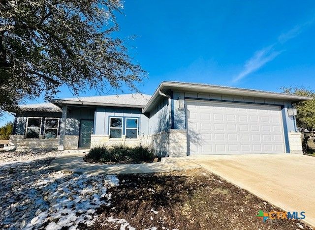 381 Monarch, Canyon Lake, TX 78133