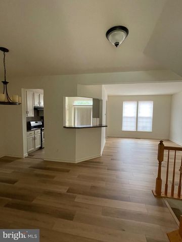 5 BRIDLE CT, Cherry Hill, NJ 08003