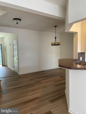 5 BRIDLE CT, Cherry Hill, NJ 08003