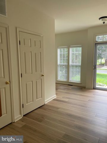 5 BRIDLE CT, Cherry Hill, NJ 08003