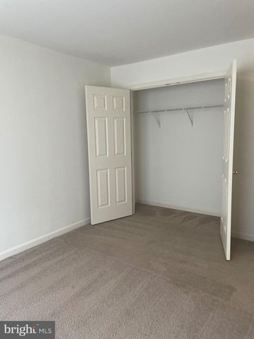 5 BRIDLE CT, Cherry Hill, NJ 08003