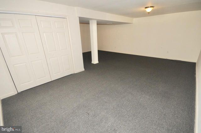 5 BRIDLE CT, Cherry Hill, NJ 08003