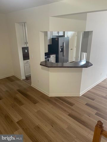 5 BRIDLE CT, Cherry Hill, NJ 08003