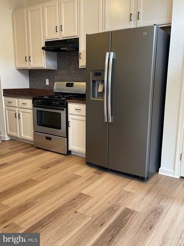 5 BRIDLE CT, Cherry Hill, NJ 08003