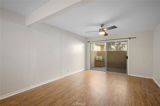 15425 Sherman 107A, Van Nuys, CA 91406