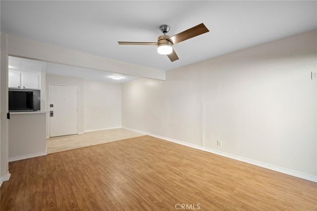 15425 Sherman 107A, Van Nuys, CA 91406