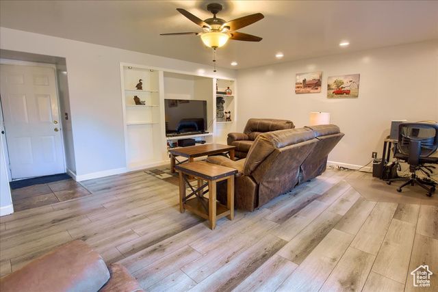 2816 W 4400 S, Roy, UT 84067