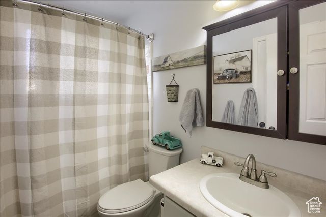 2816 W 4400 S, Roy, UT 84067