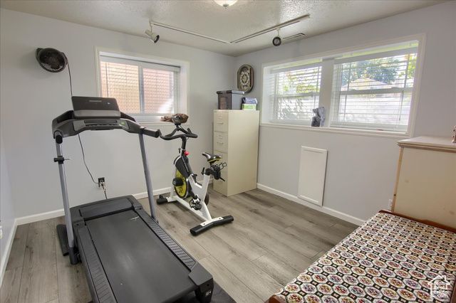 2816 W 4400 S, Roy, UT 84067