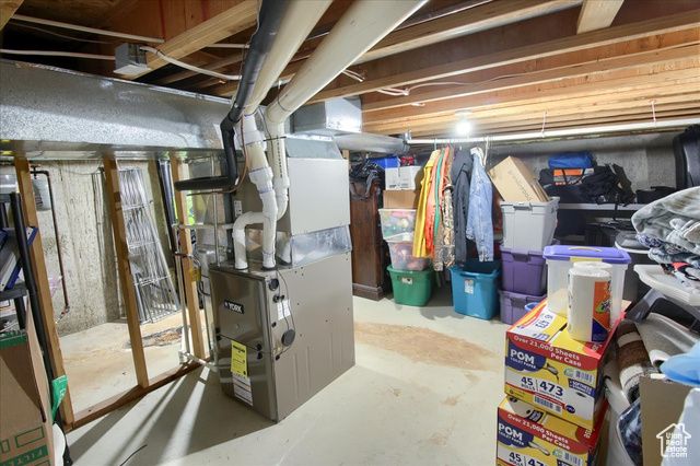 2816 W 4400 S, Roy, UT 84067