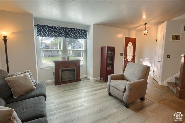 2816 W 4400 S, Roy, UT 84067