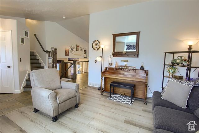 2816 W 4400 S, Roy, UT 84067
