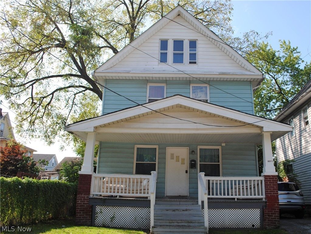 8911 Sauer Avenue, Cleveland, OH 44102