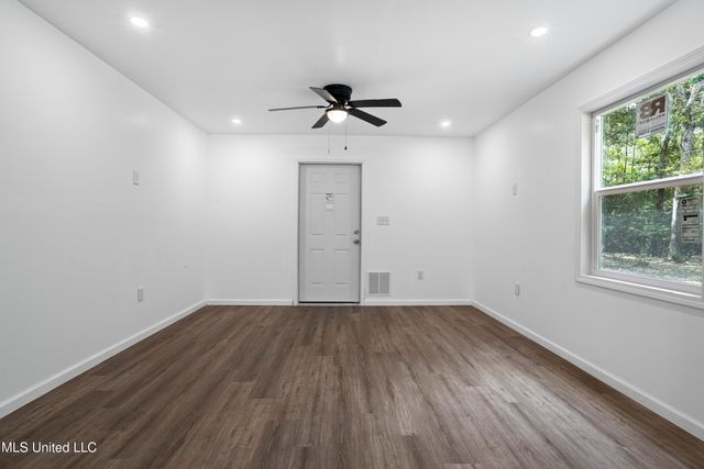 7083 Jefferson Street, Bay Saint Louis, MS 39520