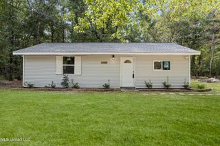 7083 Jefferson Street, Bay Saint Louis, MS 39520